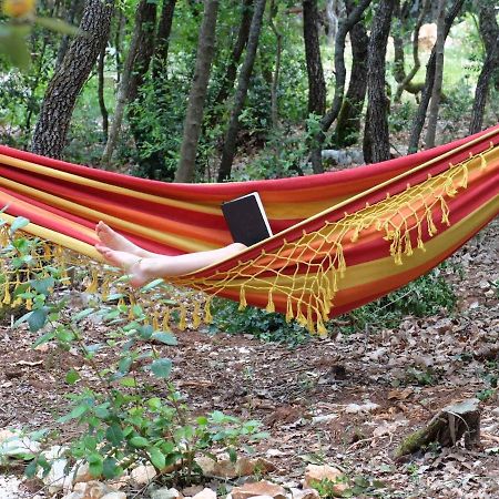 Gite Et Cabane Ecologiques 1000 Pailles Labastide-de-Virac 外观 照片