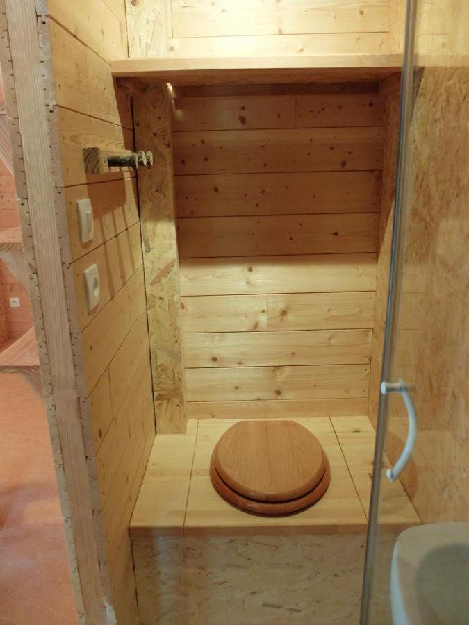 Gite Et Cabane Ecologiques 1000 Pailles Labastide-de-Virac 外观 照片